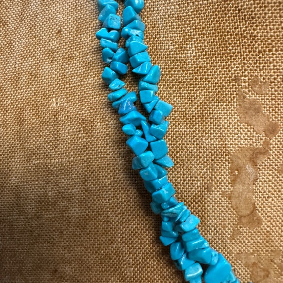 Turquoise Beaded Necklace - Picture 3 of 3